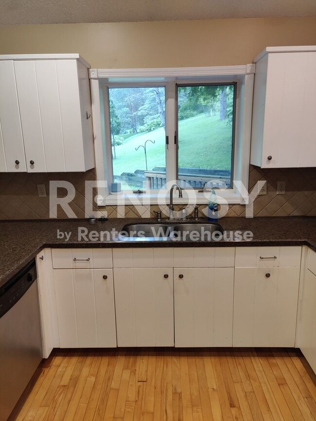2008 Hill Pl SW