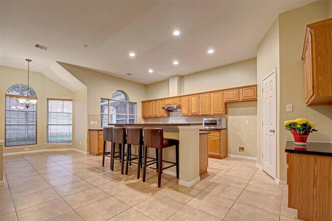 Photo - 4611 Summer Lakes