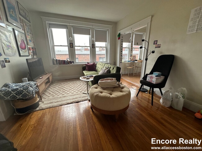 Photo - 25 Walbridge St Unit 16