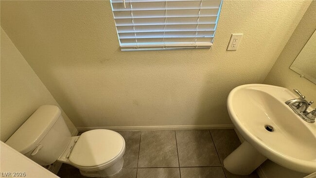 Photo - 5035 Lakewood Creek Ave