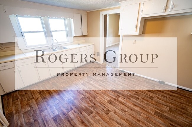 Photo - 1283 Walters St