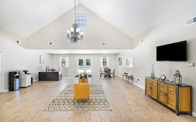 MAA Howell Commons