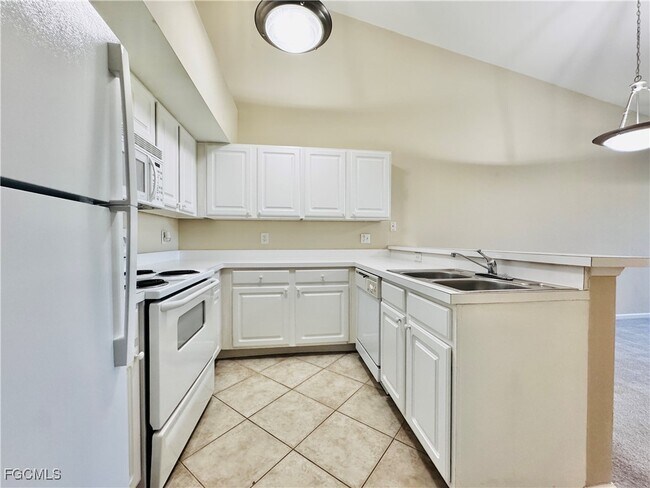 Photo - 4105 Residence Drive Unidad 719
