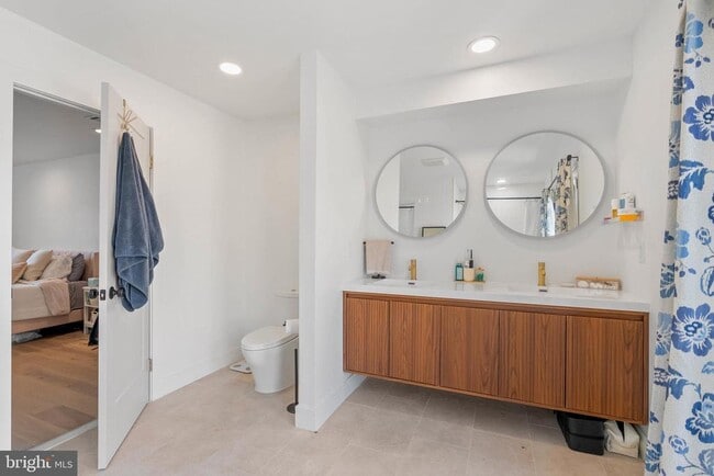 Photo - 2117 Clymer St