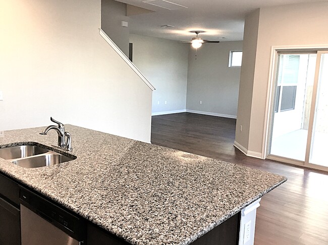 Photo - 5817 Monmarte Cove