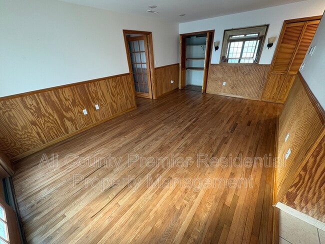 Photo - 409 Hidden Village Dr