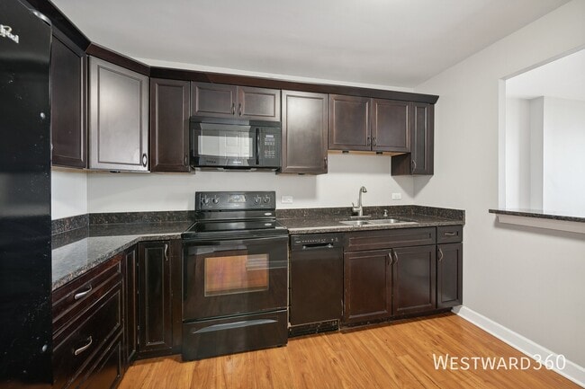 1636 N Wells St Unit 1108