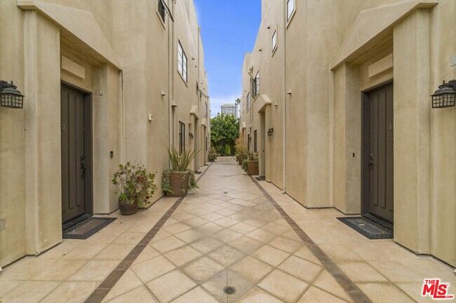 Photo - 10765 Wilkins Ave Unit 8