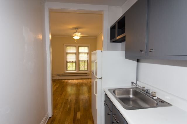 Photo - 631 W Barry Ave Condo Unit S4