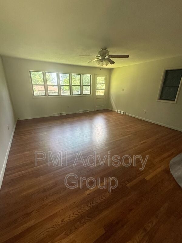 Photo - 6604 Meadowdale Dr