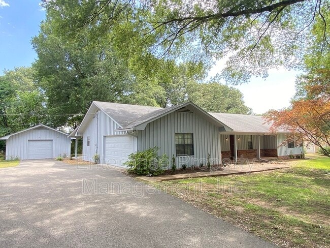 Photo - 7751 Macon Rd