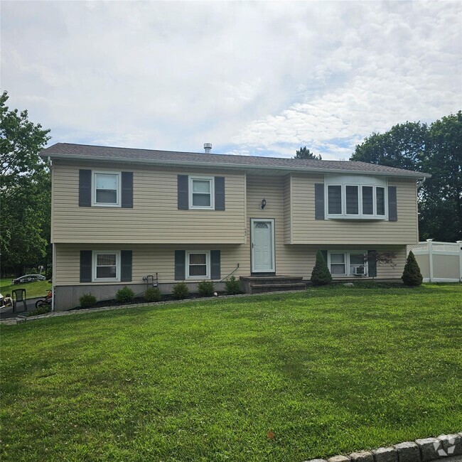 Building Photo - 22 Woodridge Dr Rental