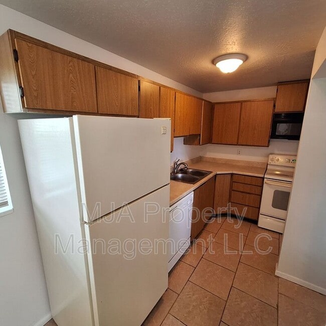 Photo - 4642 S Arlington Park Dr Unit 01
