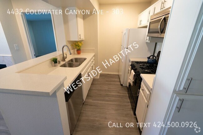 Building Photo - 4432 Coldwater Canyon Ave Unit 303 Rental