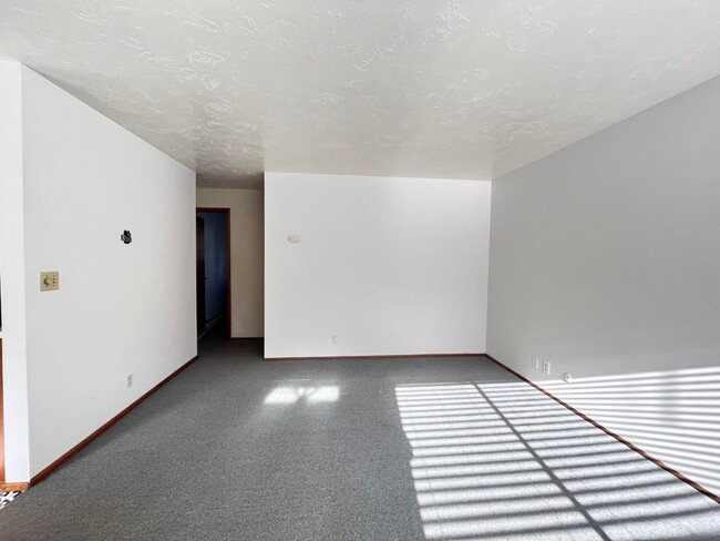 Living Room - 1634 SW 114th St Apartments Unit 2