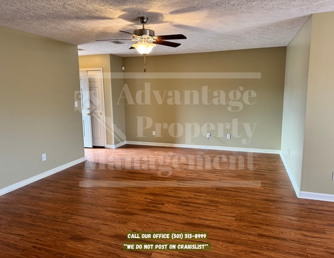 Photo - 2730 Makenzie Dr