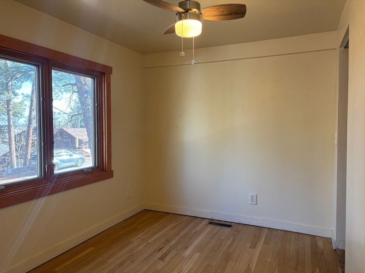 Photo - 3 Bedroom 1 Bathroom