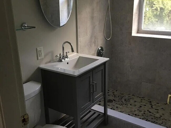 Photo - 152 Newton St Unit 6