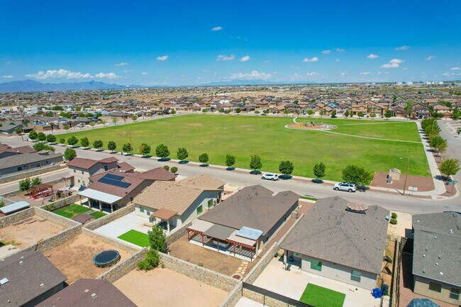 Photo - Beautiful East side House 3 bed-2.5 baths in front of Park