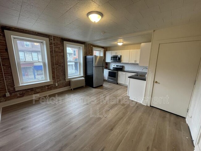 Photo - 930 Cumberland St Condo