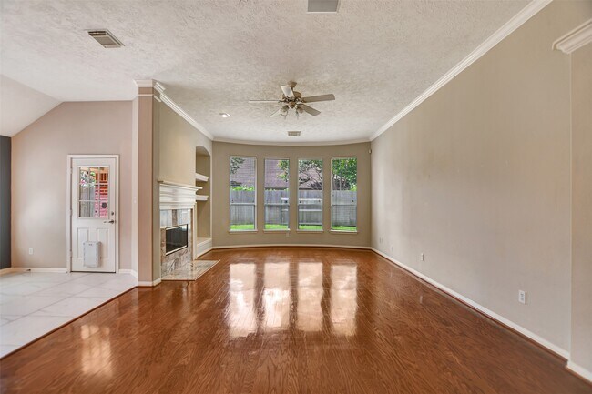 Photo - 1110 Parkhaven Ln