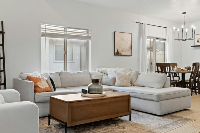 Photo - 2657 N Elm Dr