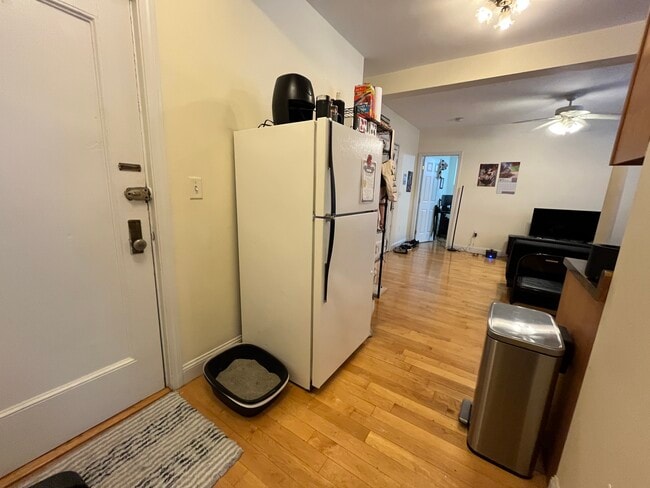 Photo - 1614 Beacon St Unit 2