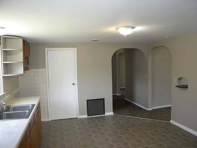 Photo - Charming Ranch with Fireplace, 2 Garages & Large Yard