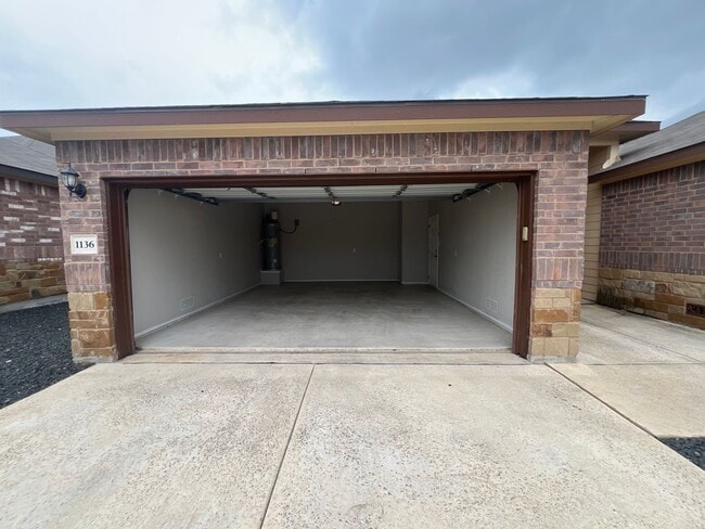 Photo - 1136 Stanley Wy