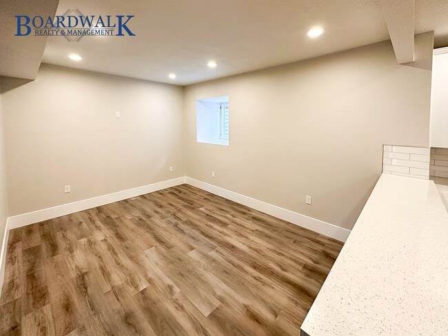 Photo - 1106 E S Temple St Unidad 1106 E South Temple #3 (Basement )