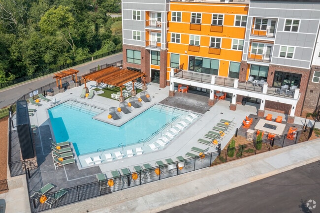Signature Hartwell Village