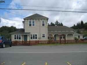 Building Photo - Large Arcata 5 Bedroom House in Bayside!