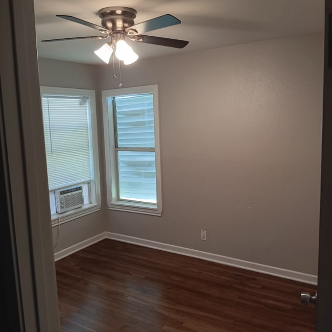 Photo - 2717 Rogers St