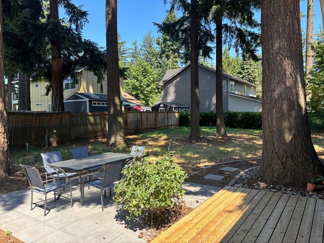 Building Photo - Rockwood - Single Level, Beautifully Updat... Rental