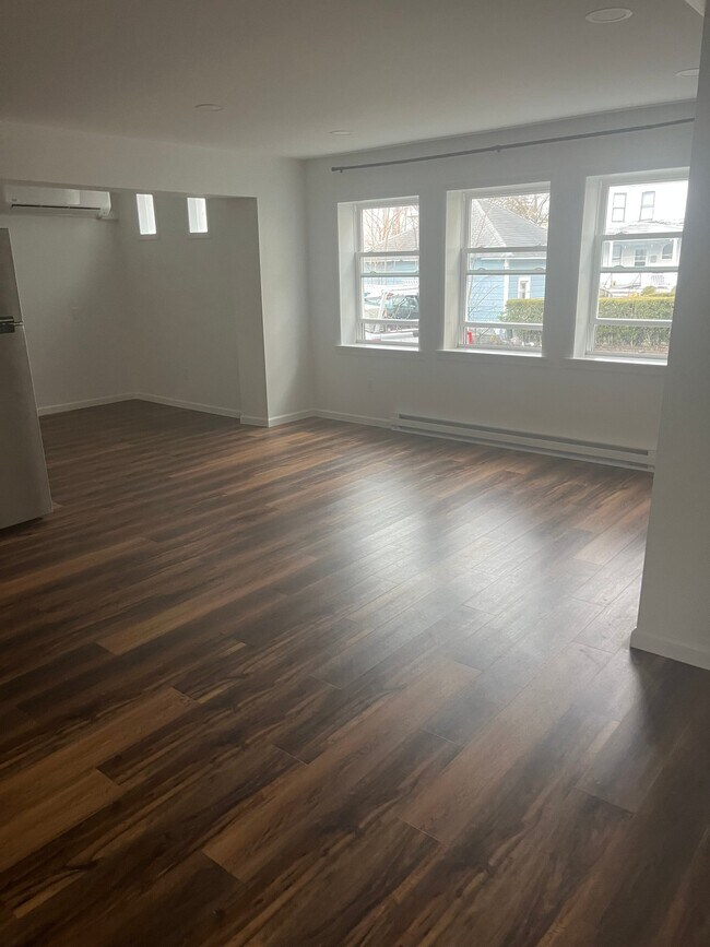 Photo - 1714 Union St