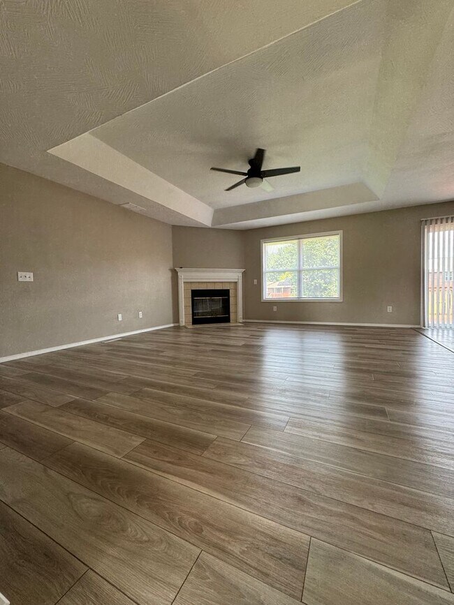 4051 Condor Dr