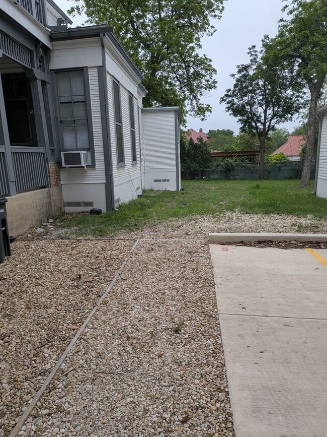 Photo - Government Hills 1 Bedroom close to The Pearl and Fort Sam Houston in the heart of San Antonio Unidad #5