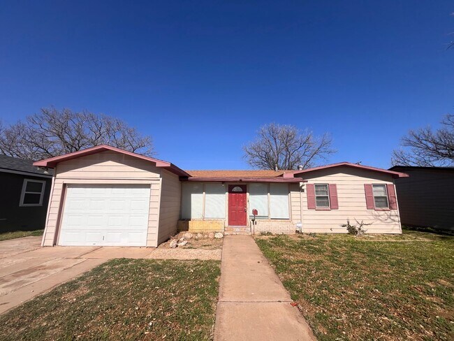 Photo - 5008 42nd St