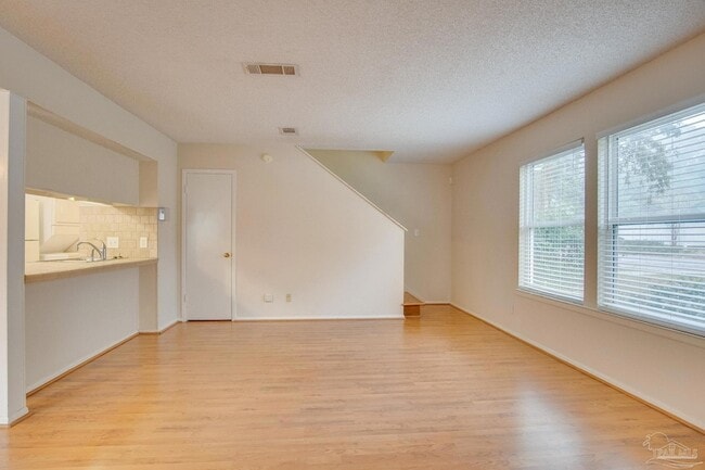 Photo - 3309 Kingswood Ct