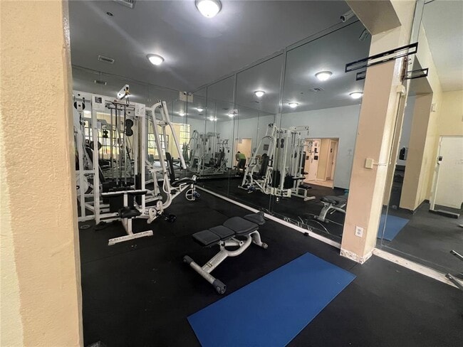 Photo - 2445 SW 18th Ter Unit 914