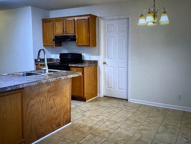 Photo - 103 Prowler Pl
