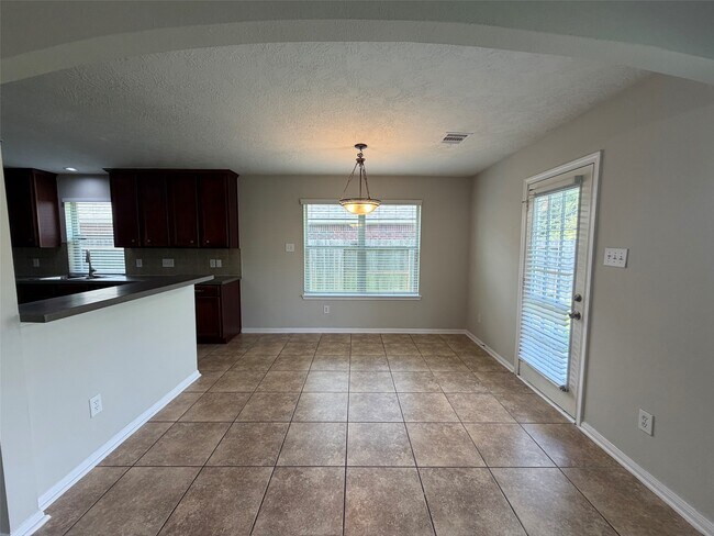Photo - 3715 Humble Dr