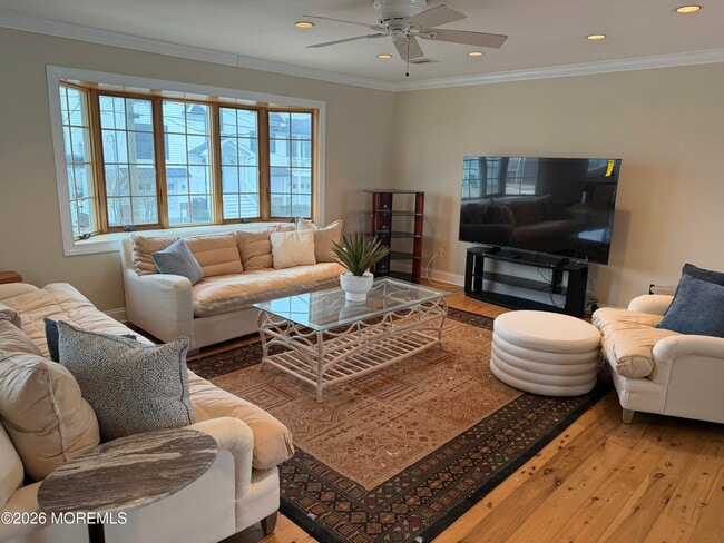 Building Photo - 326 Cutter Ln