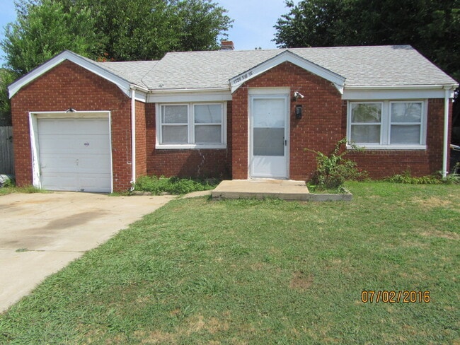 Building Photo - SW OKC Home For Rent - 2-bed 1-bath coming August 20th