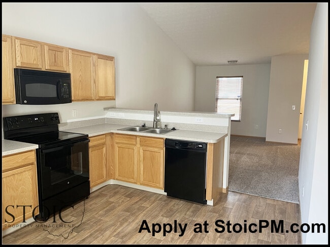 Photo - 2193 Rustic Ledge Dr