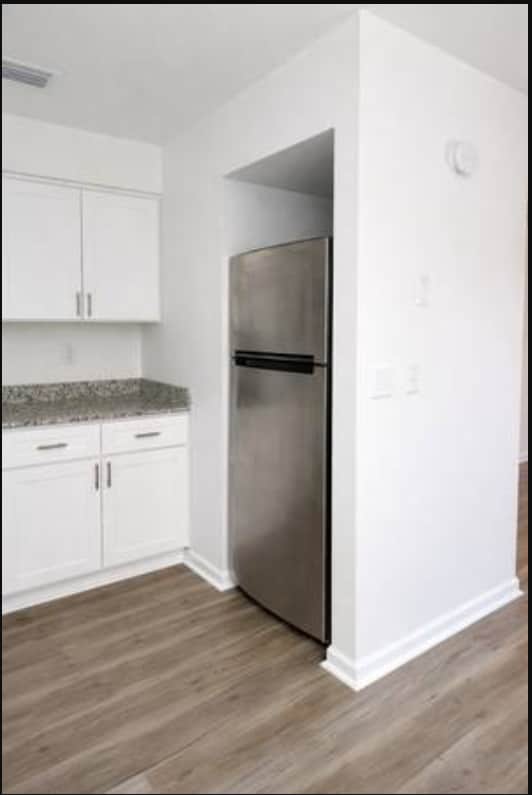 Photo - 1000 Transmitter Rd Unit A