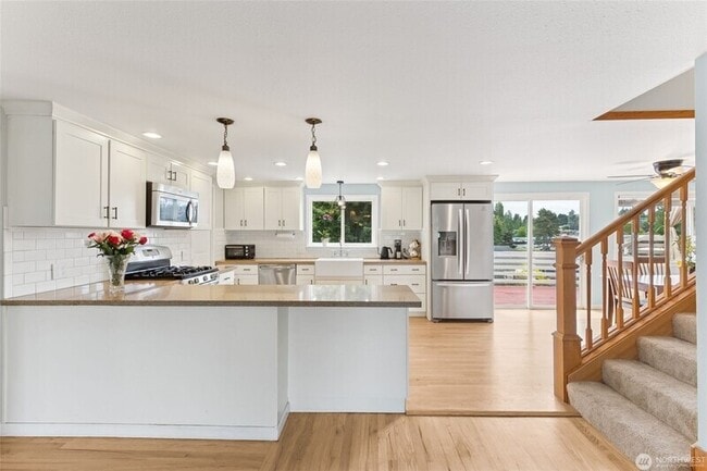 Photo - 839 SW 126th St