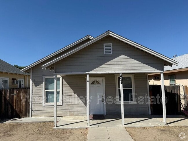 Building Photo - 424 Lucard St Rental