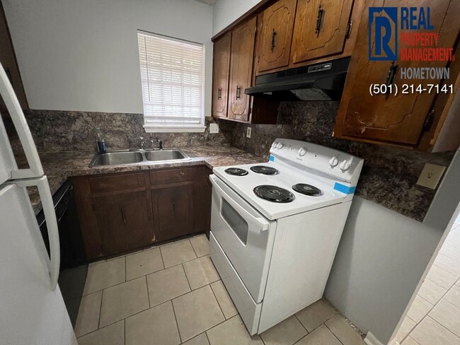 2714 John Ashley Dr