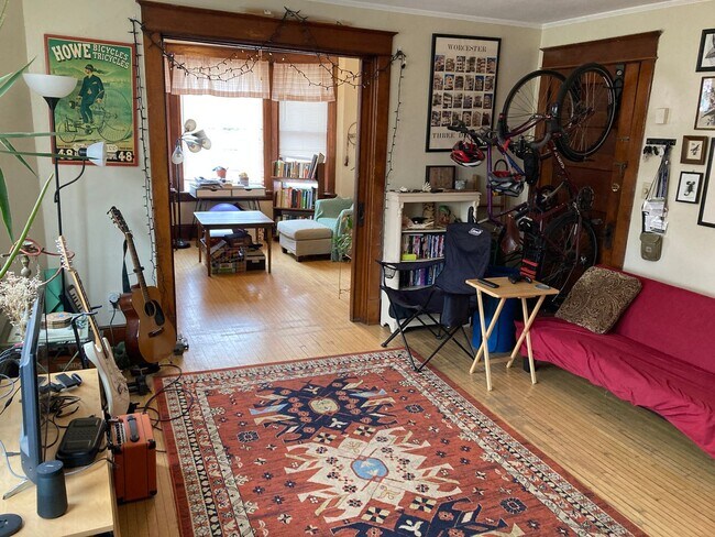 Photo - 601-03A E. Burleigh St. Unit Upper